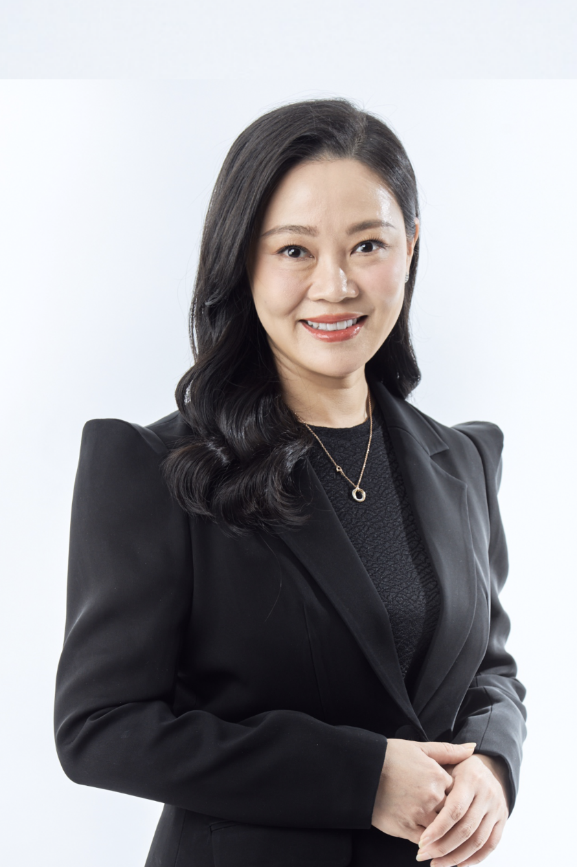Dr Anna Hoo